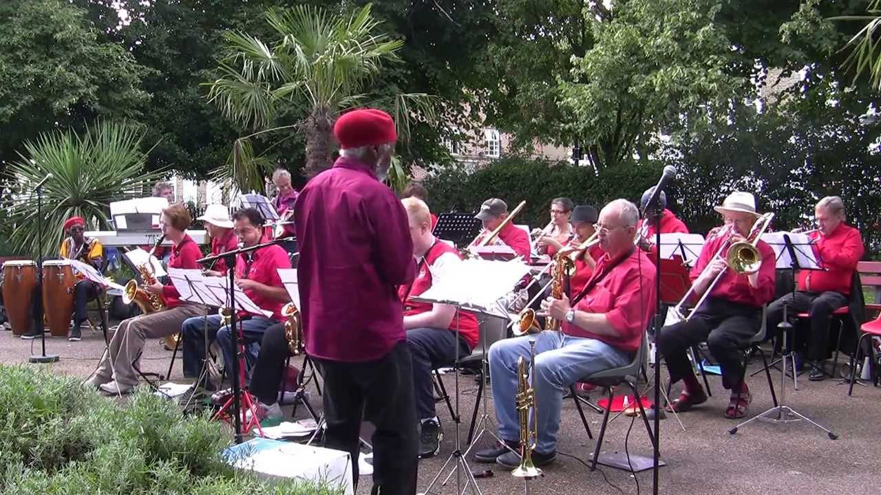 CB Johnson directing the WTW Big Band, Arlington Sq, 2013